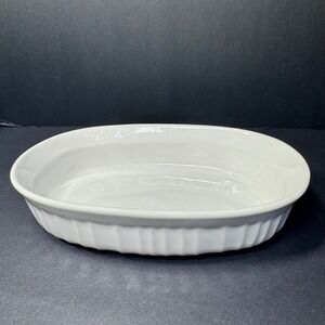 Vintage CorningWare French White Stoneware Oval Baking Casserole Dish 15 oz EUC